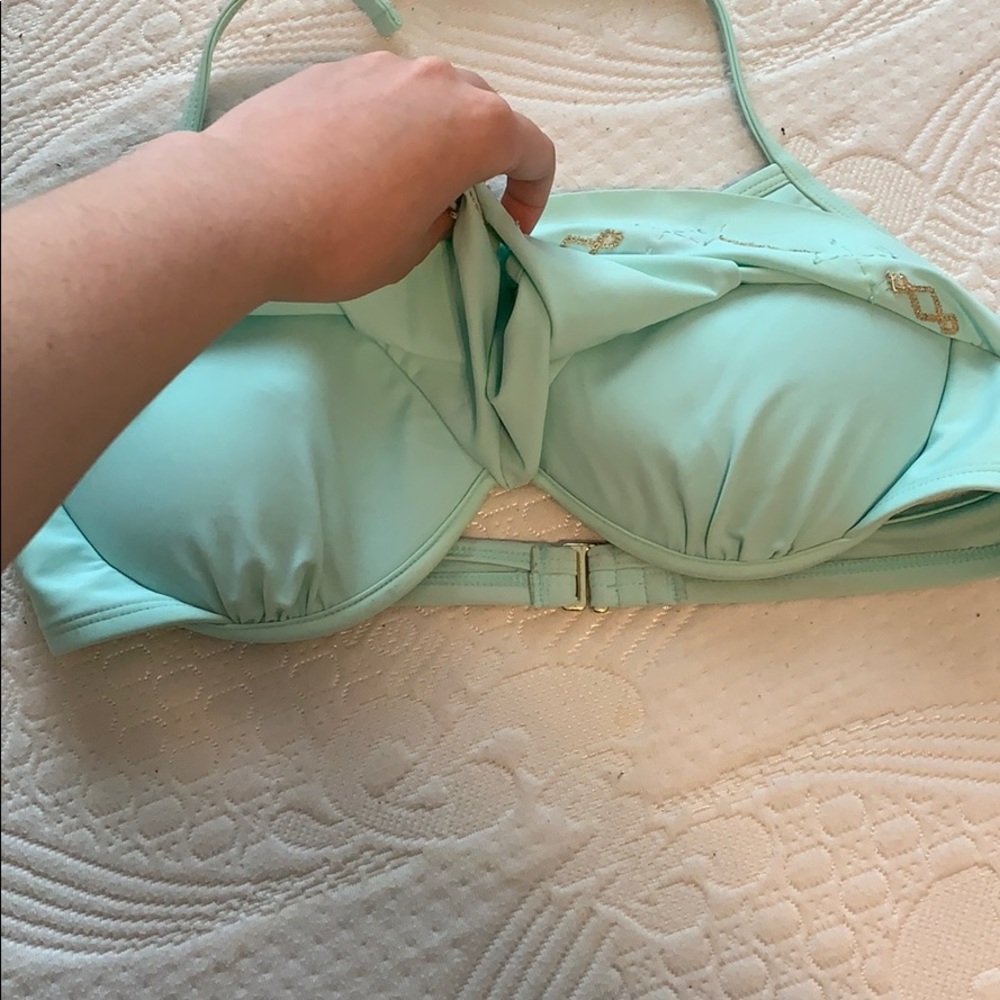 Bright Bikini - Picture 7 of 10